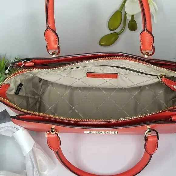 🆕️💥MK lg Satchel Leather in Mandarin - Picture 3 of 15